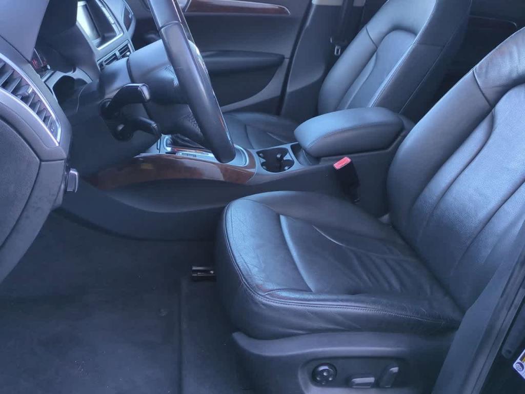 used 2009 Audi Q5 car, priced at $5,000