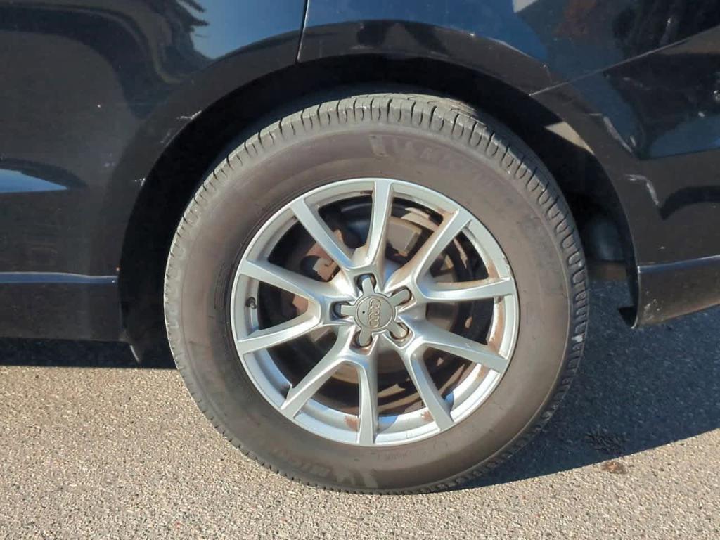 used 2009 Audi Q5 car, priced at $5,000