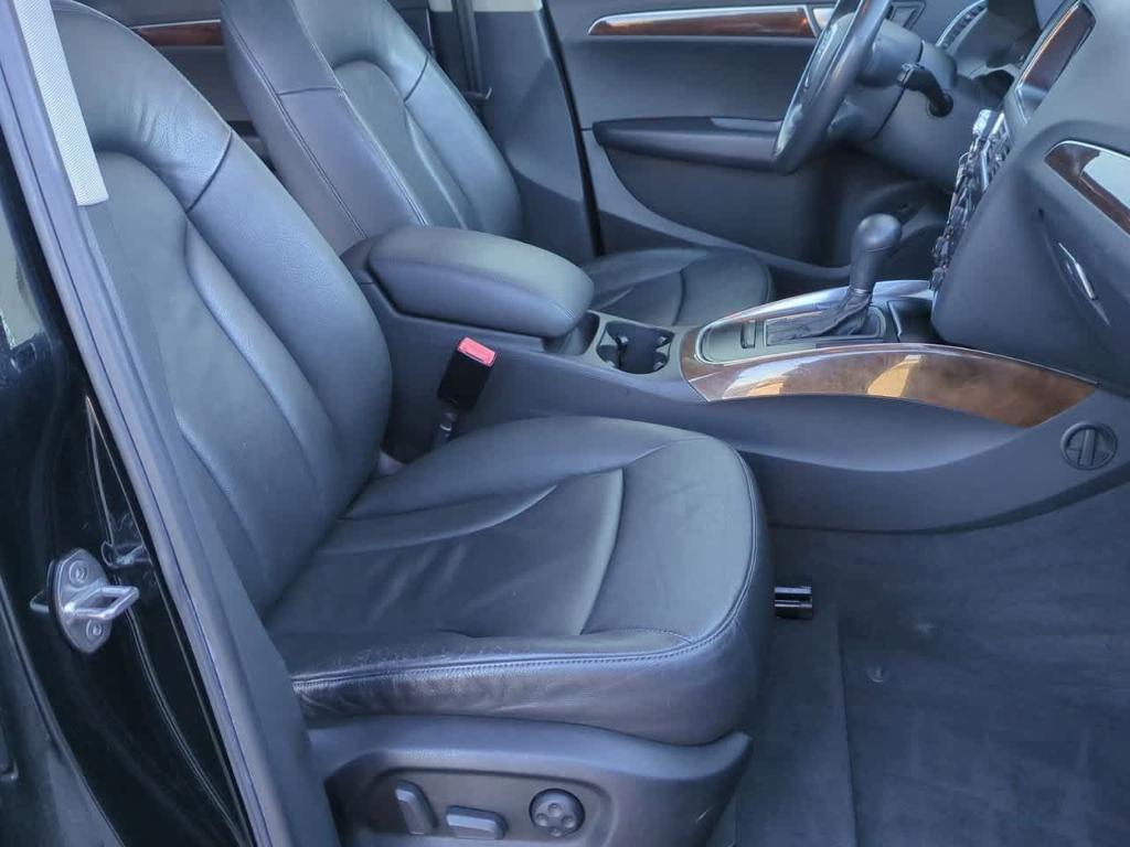 used 2009 Audi Q5 car, priced at $5,000