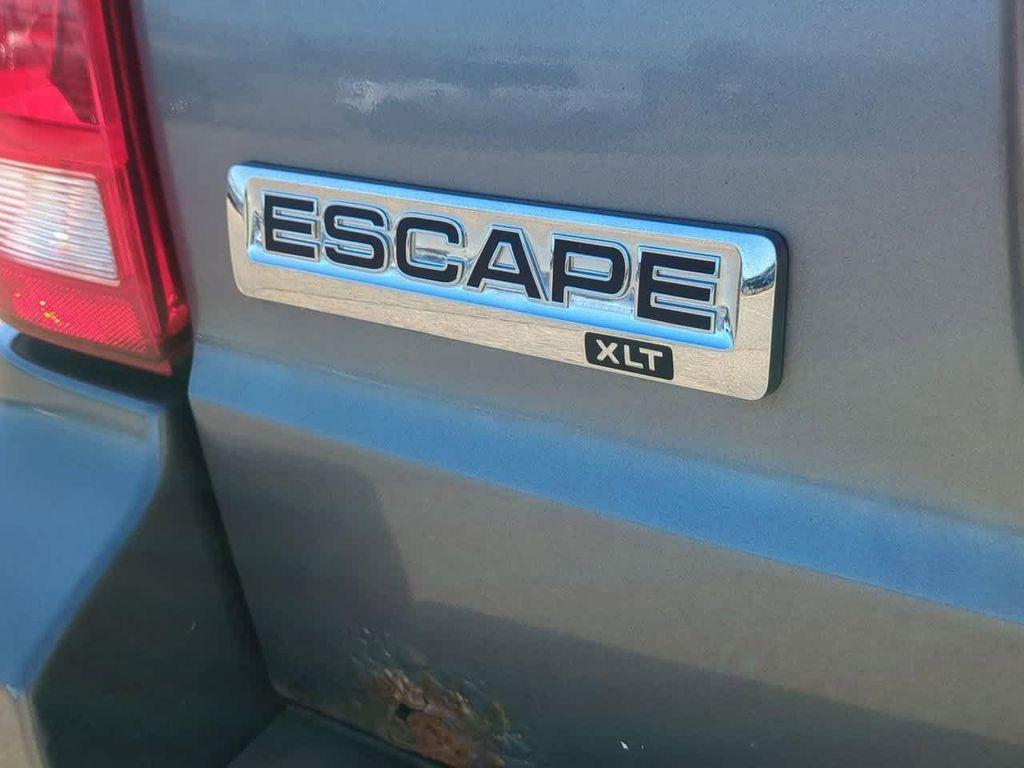 used 2009 Ford Escape car, priced at $3,200