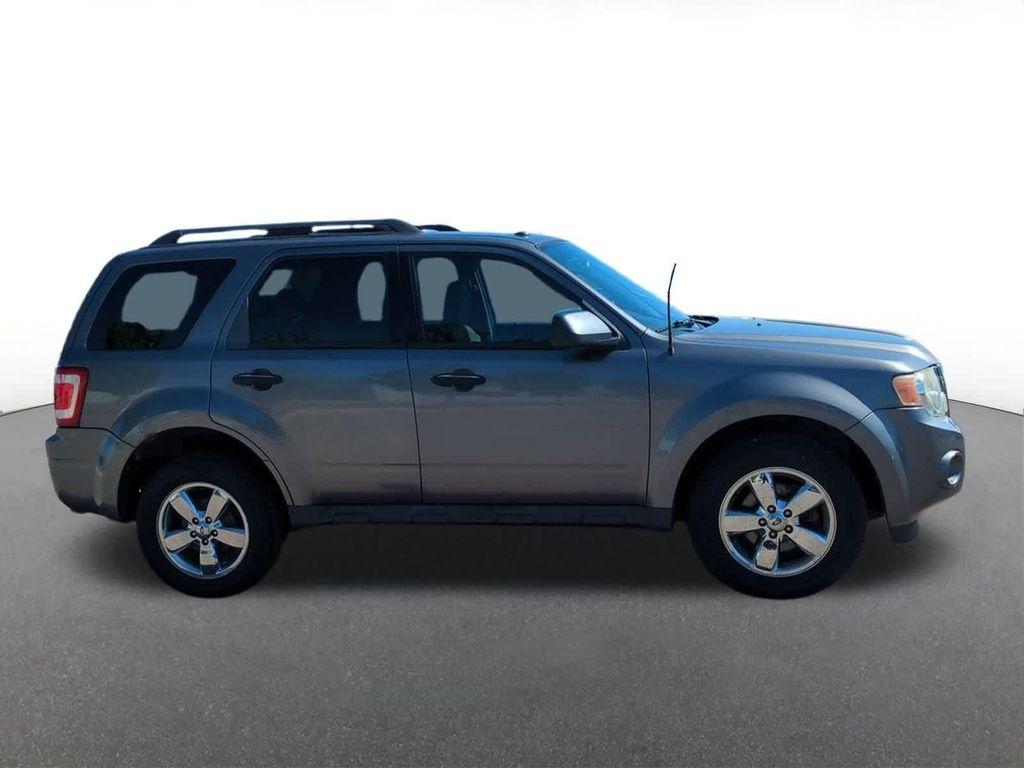 used 2009 Ford Escape car, priced at $3,200