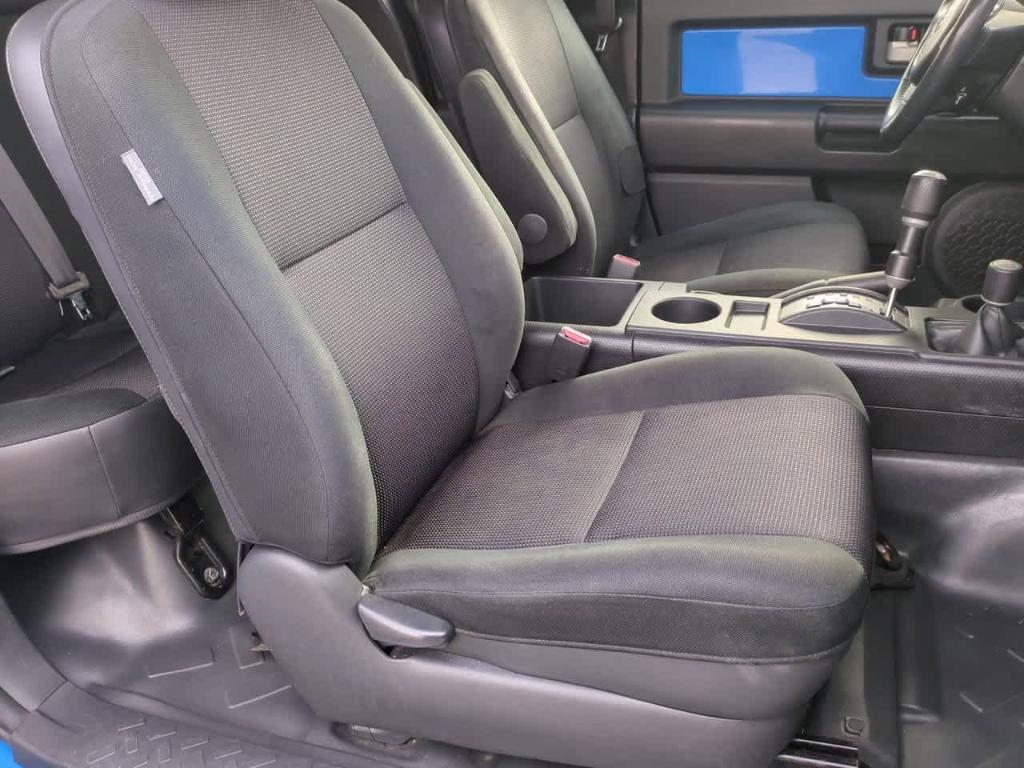 used 2007 Toyota FJ Cruiser car, priced at $8,997
