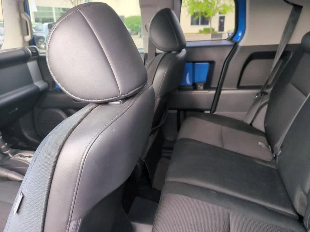 used 2007 Toyota FJ Cruiser car, priced at $8,997