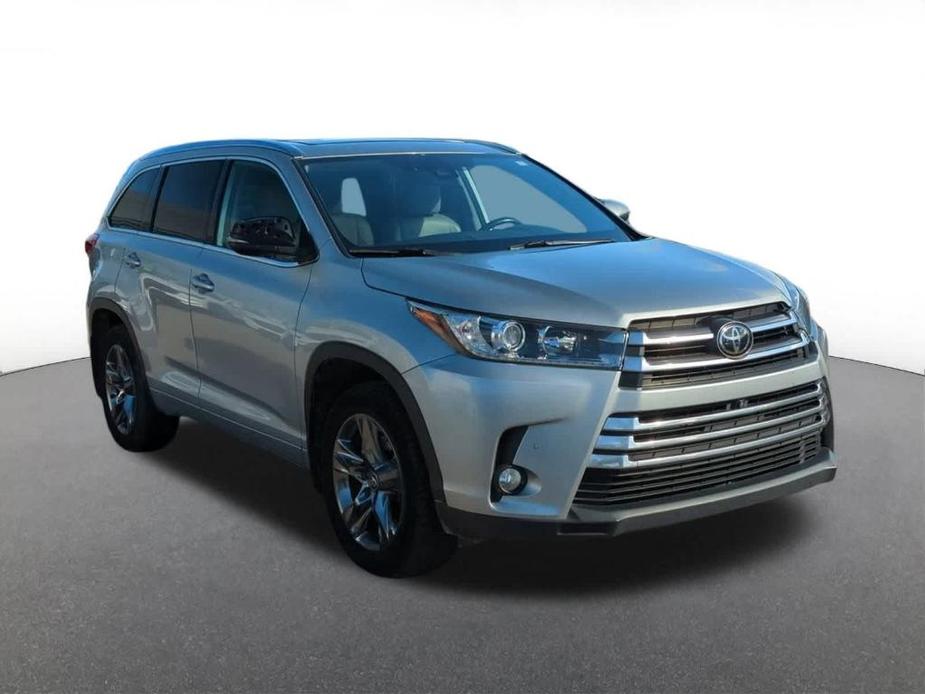 used 2018 Toyota Highlander car, priced at $16,997