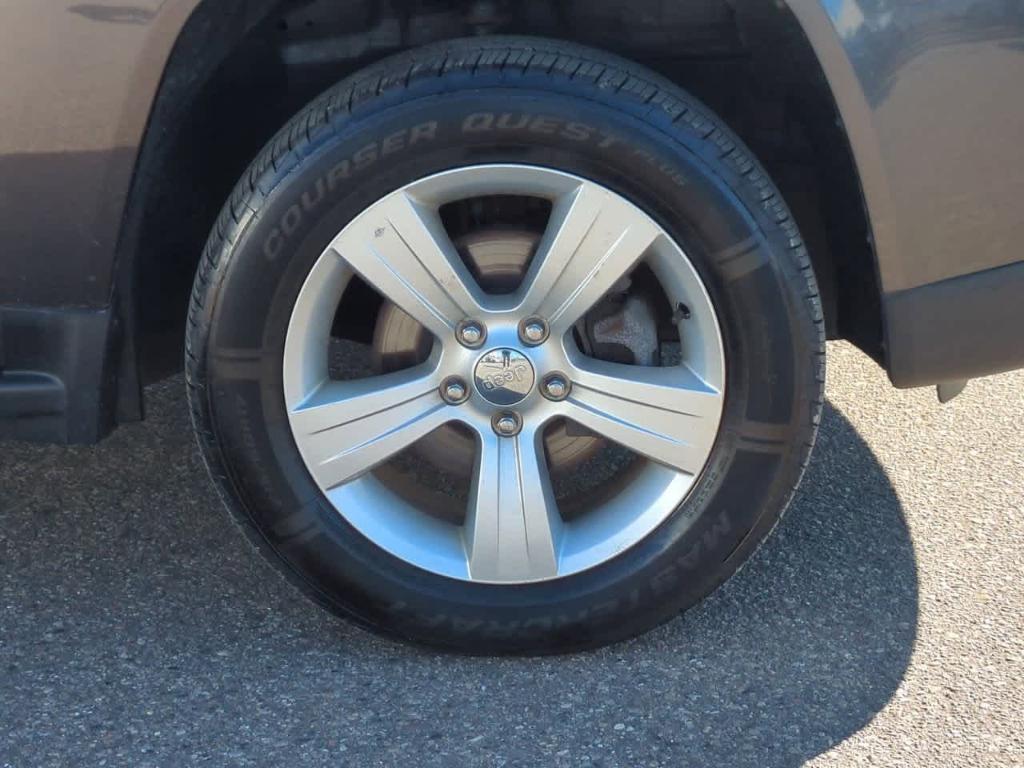 used 2015 Jeep Compass car, priced at $6,897