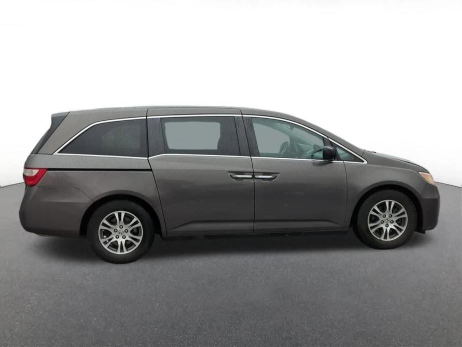 used 2013 Honda Odyssey car, priced at $6,000