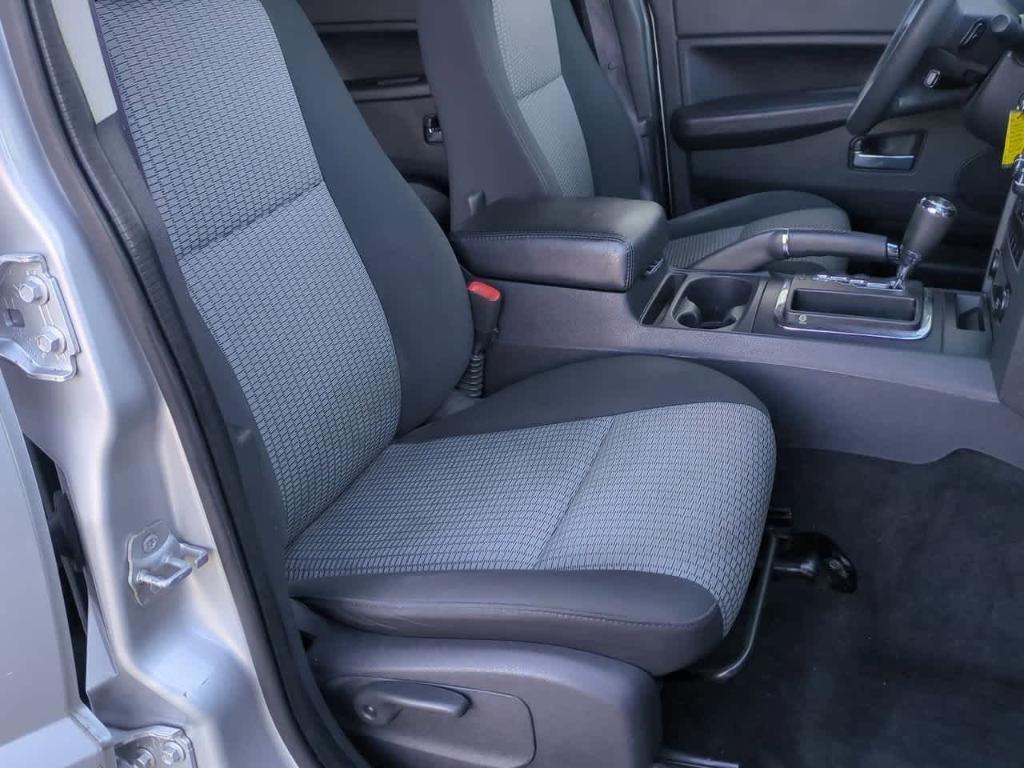 used 2010 Jeep Grand Cherokee car, priced at $4,000