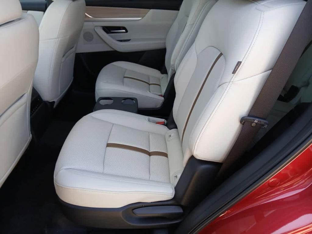 new 2025 Mazda CX-90 car, priced at $55,425