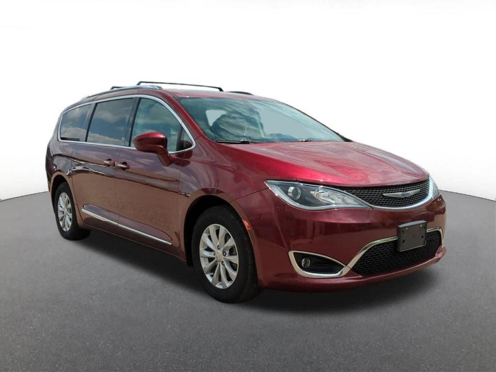 used 2018 Chrysler Pacifica car, priced at $16,997
