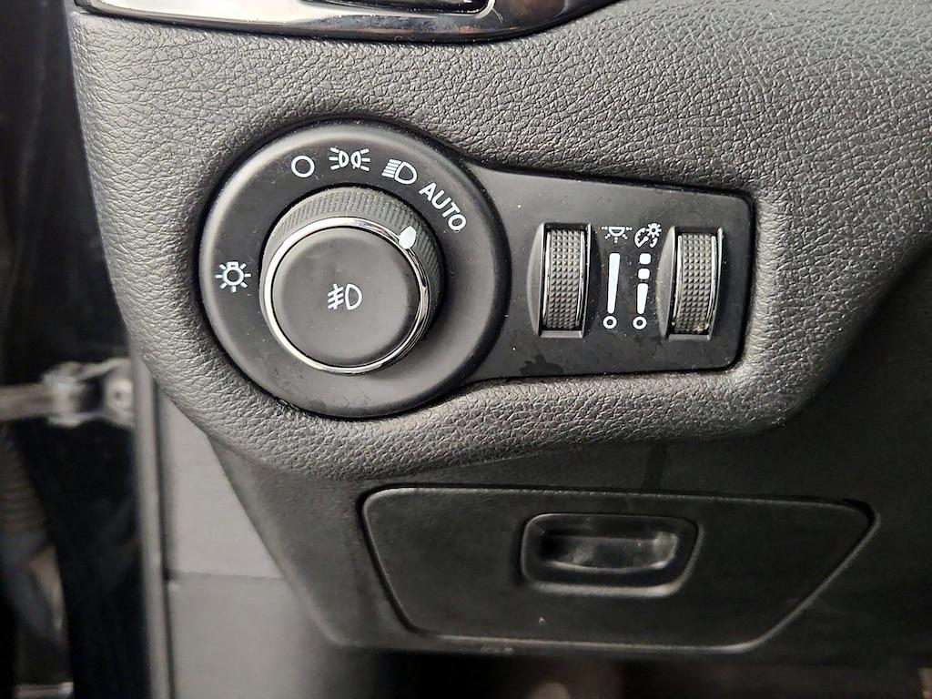 used 2021 Jeep Cherokee car, priced at $22,998