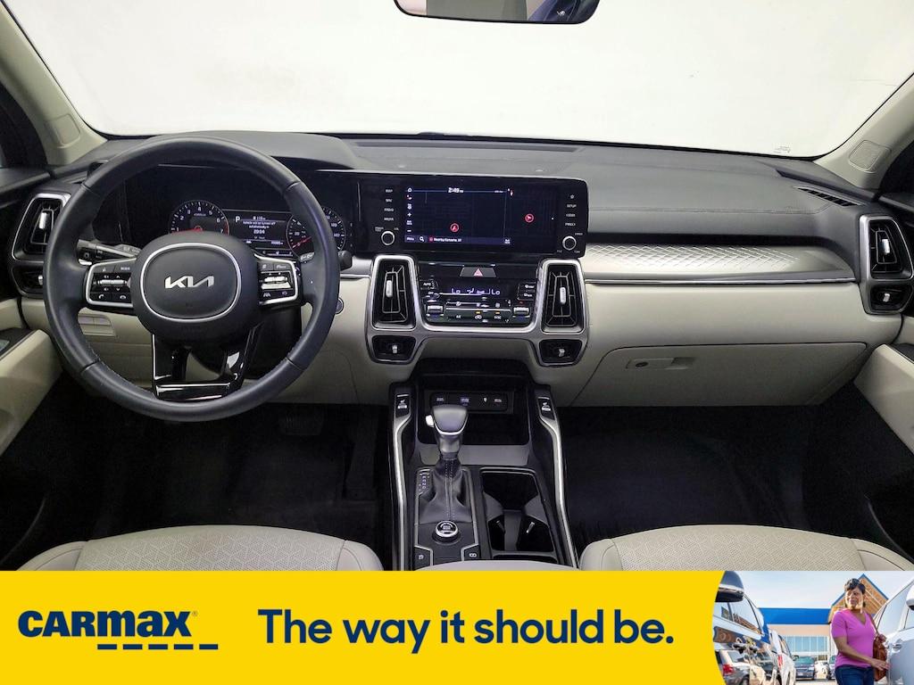 used 2023 Kia Sorento car, priced at $27,998