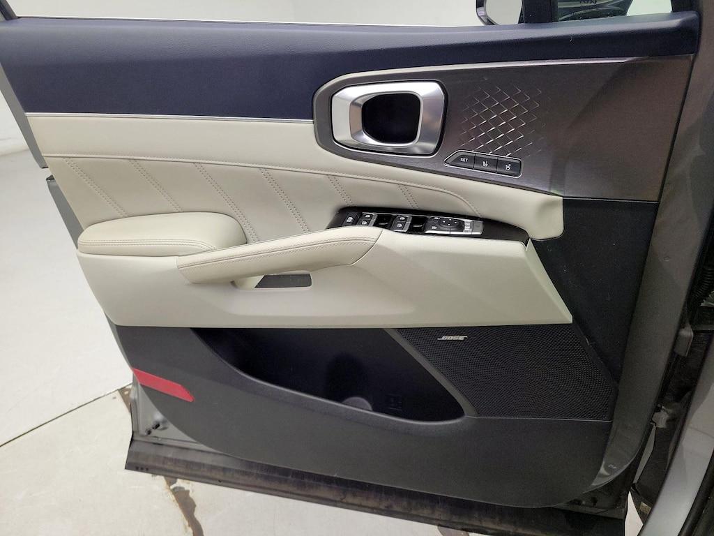 used 2022 Kia Sorento Plug-In Hybrid car, priced at $29,998