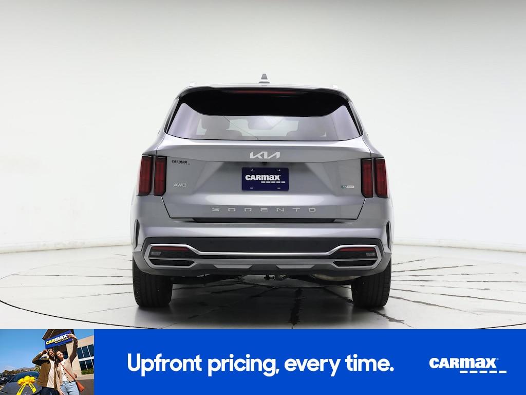 used 2022 Kia Sorento Plug-In Hybrid car, priced at $29,998