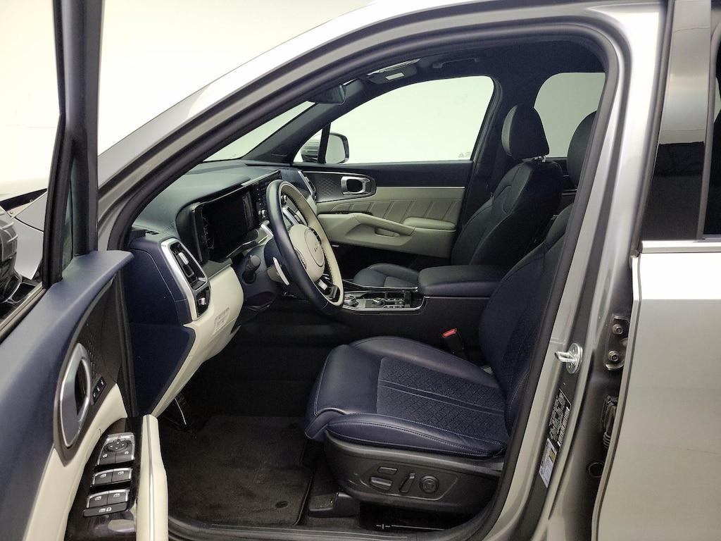 used 2022 Kia Sorento Plug-In Hybrid car, priced at $29,998