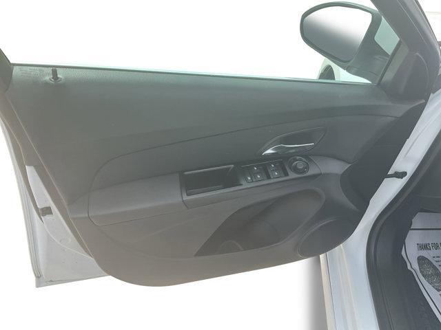 used 2014 Chevrolet Cruze car, priced at $10,000