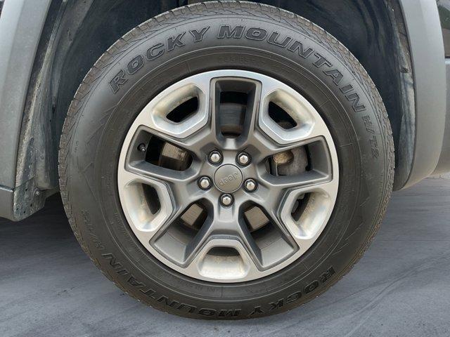 used 2019 Jeep Cherokee car, priced at $17,989