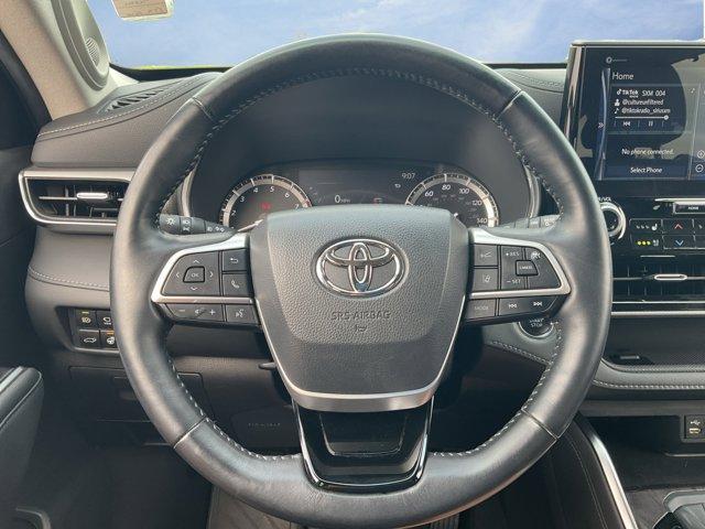 used 2022 Toyota Highlander car, priced at $38,000