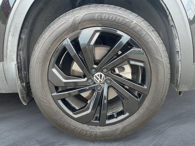 used 2023 Volkswagen Atlas car, priced at $35,900