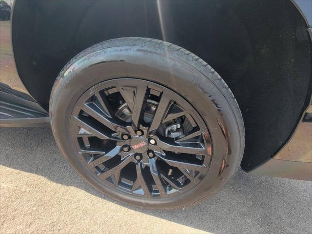 used 2022 GMC Yukon XL car, priced at $39,995