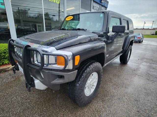 used 2008 Hummer H3 car, priced at $10,995