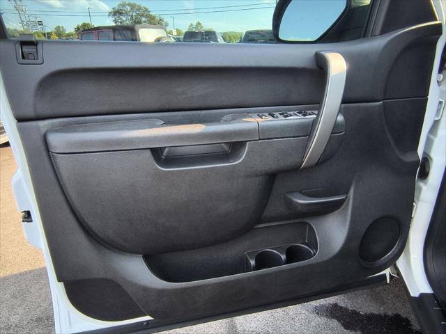 used 2013 Chevrolet Silverado 2500 car, priced at $22,900