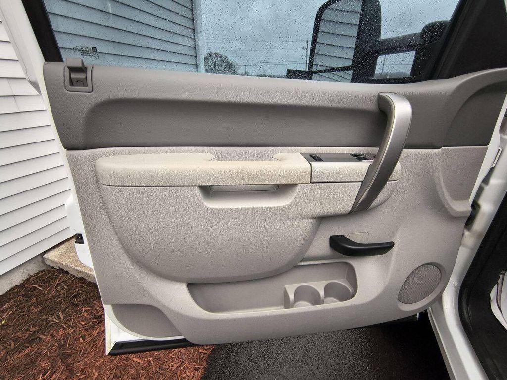 used 2014 Chevrolet Silverado 2500 car, priced at $24,900