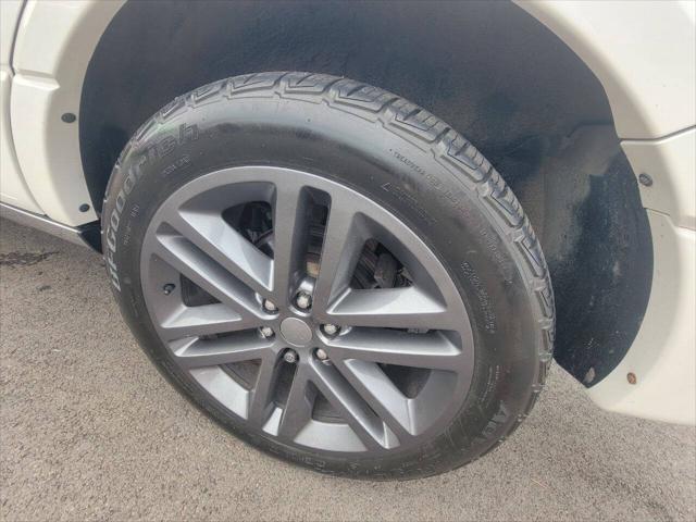 used 2016 Ford Expedition car, priced at $23,995