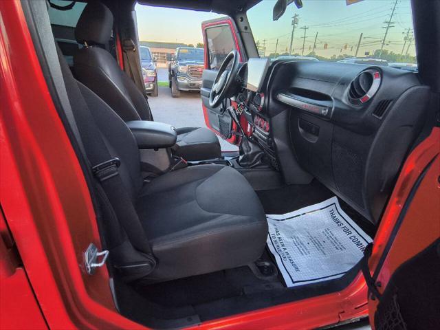 used 2015 Jeep Wrangler Unlimited car, priced at $22,900