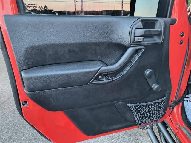 used 2015 Jeep Wrangler Unlimited car, priced at $22,900