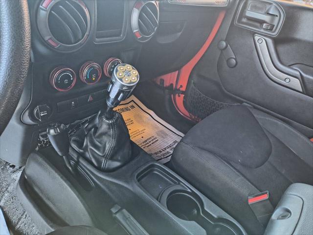used 2015 Jeep Wrangler Unlimited car, priced at $22,900
