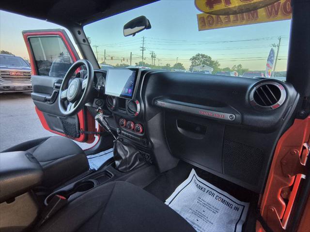 used 2015 Jeep Wrangler Unlimited car, priced at $22,900
