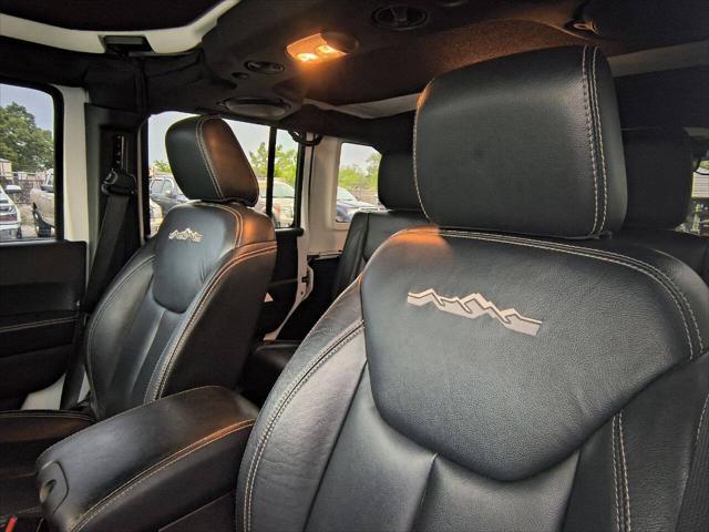 used 2014 Jeep Wrangler Unlimited car, priced at $22,900