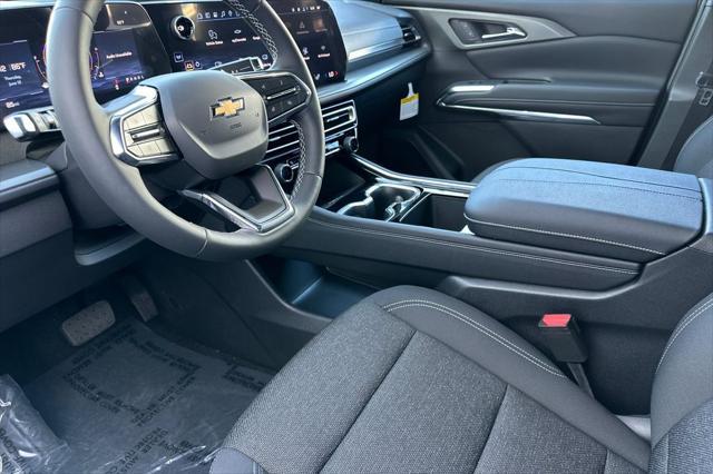new 2025 Chevrolet Traverse car, priced at $42,270