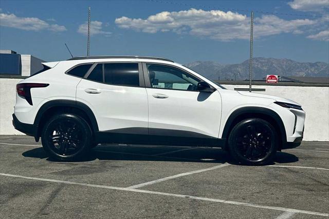 new 2025 Chevrolet Trax car, priced at $25,700