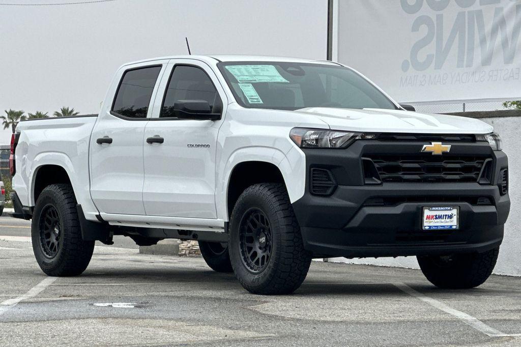 new 2025 Chevrolet Colorado car, priced at $42,050