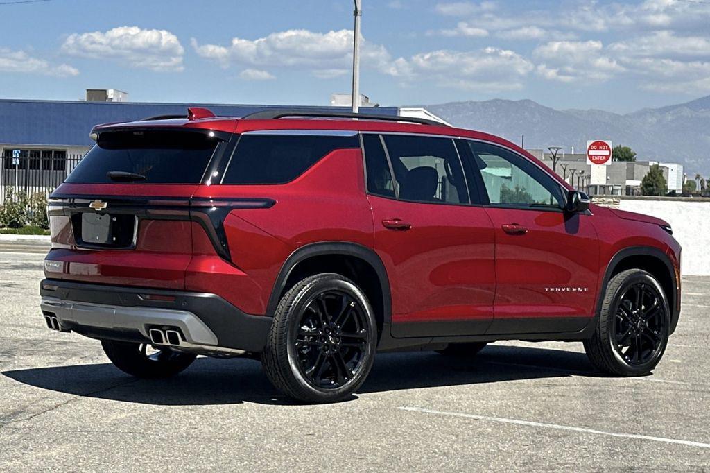 new 2026 Chevrolet Traverse car, priced at $47,520