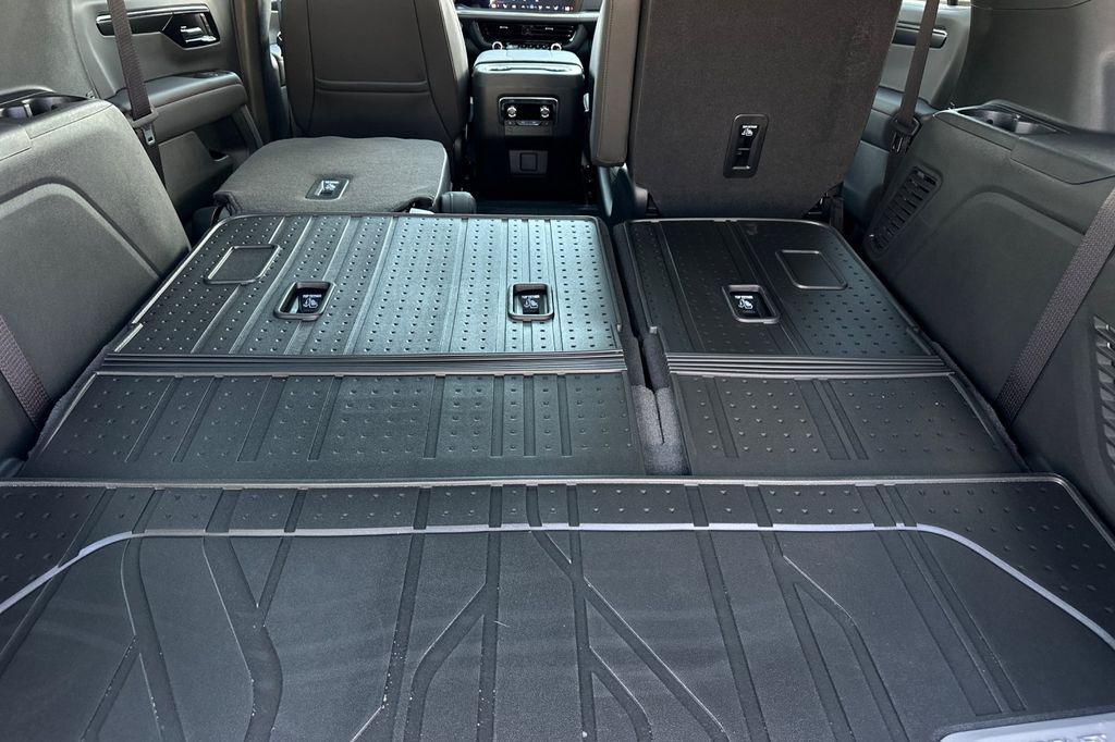 new 2025 Chevrolet Tahoe car, priced at $76,659