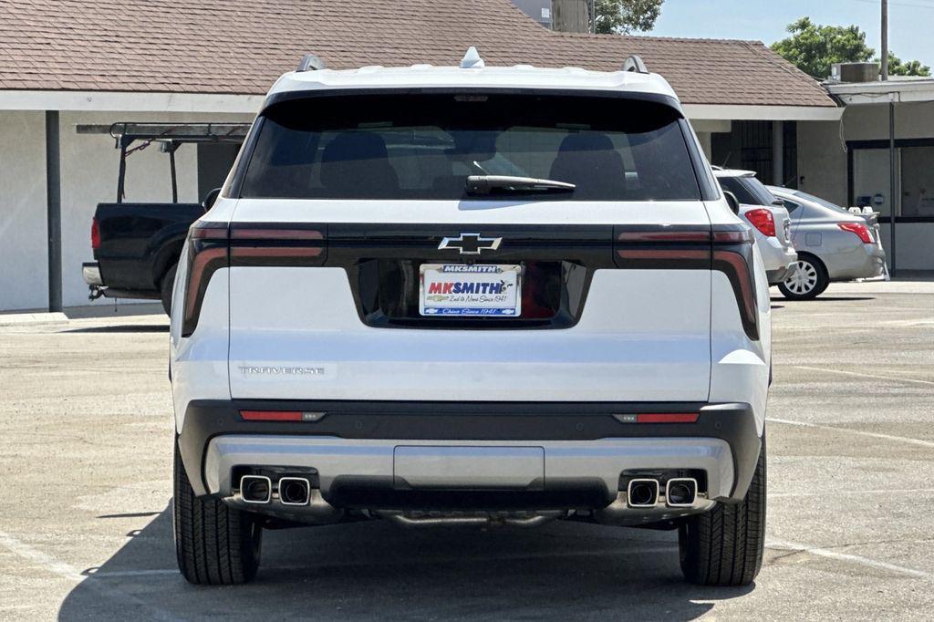 new 2026 Chevrolet Traverse car, priced at $42,640