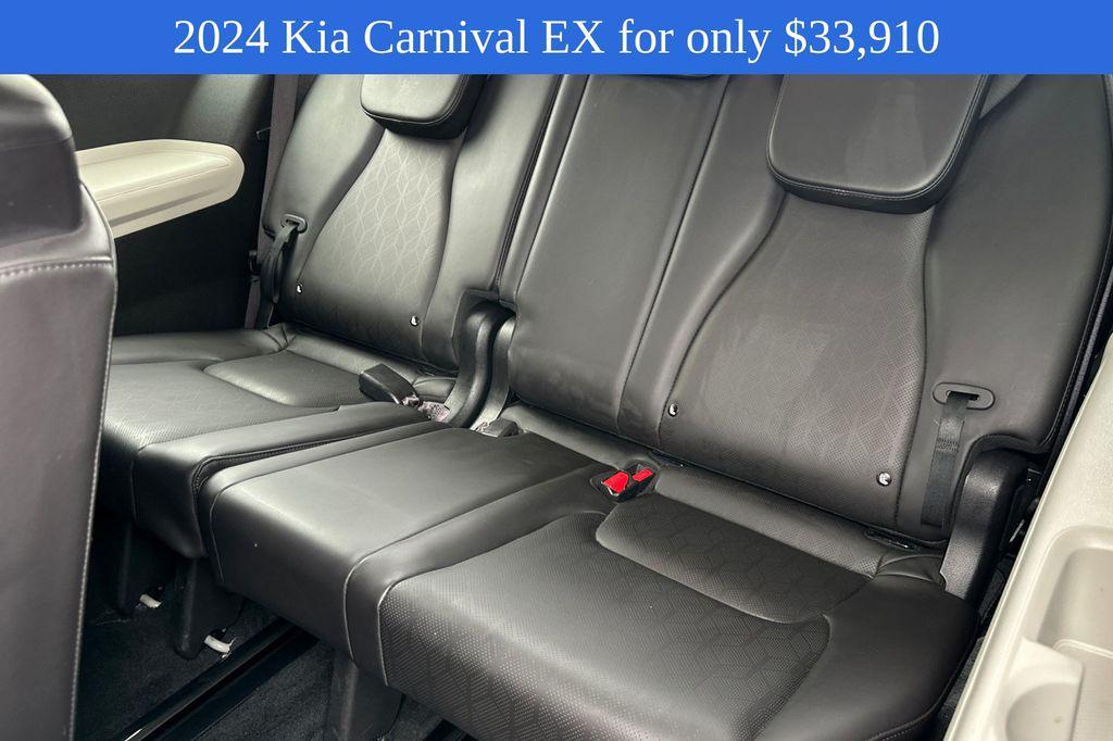 used 2024 Kia Carnival car, priced at $33,910