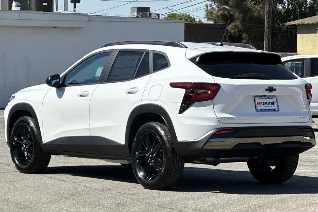 new 2025 Chevrolet Trax car, priced at $26,125
