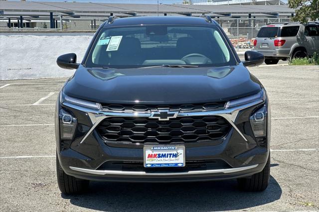 new 2025 Chevrolet Trax car, priced at $24,995