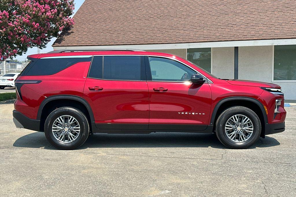 new 2026 Chevrolet Traverse car, priced at $43,710