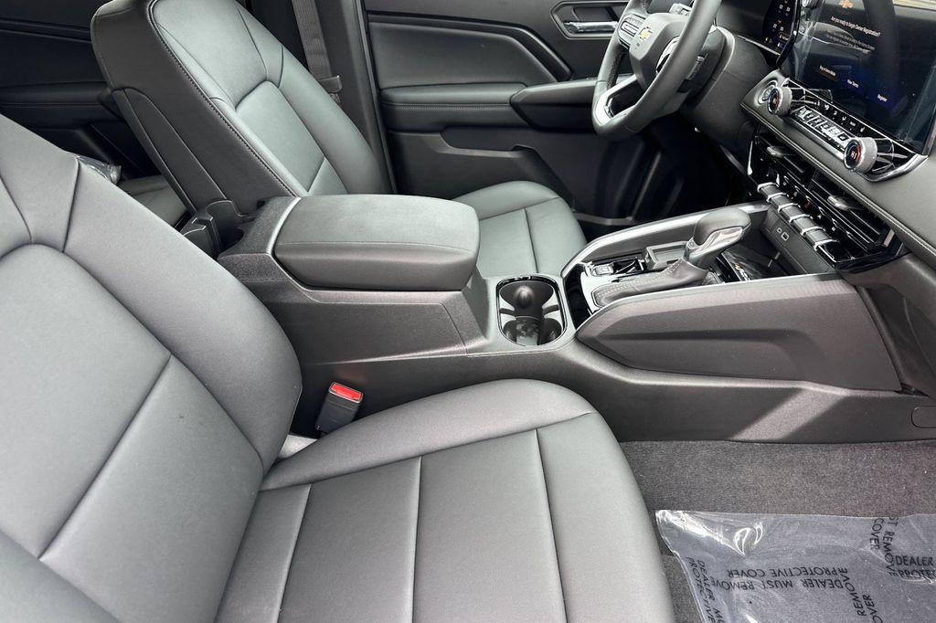new 2025 Chevrolet Colorado car, priced at $37,560