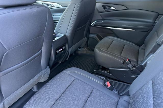 new 2025 Chevrolet Traverse car, priced at $42,560