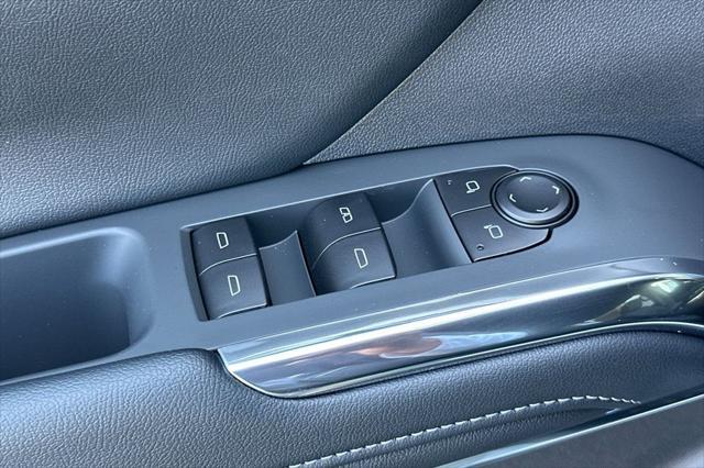 new 2025 Chevrolet Traverse car, priced at $42,560