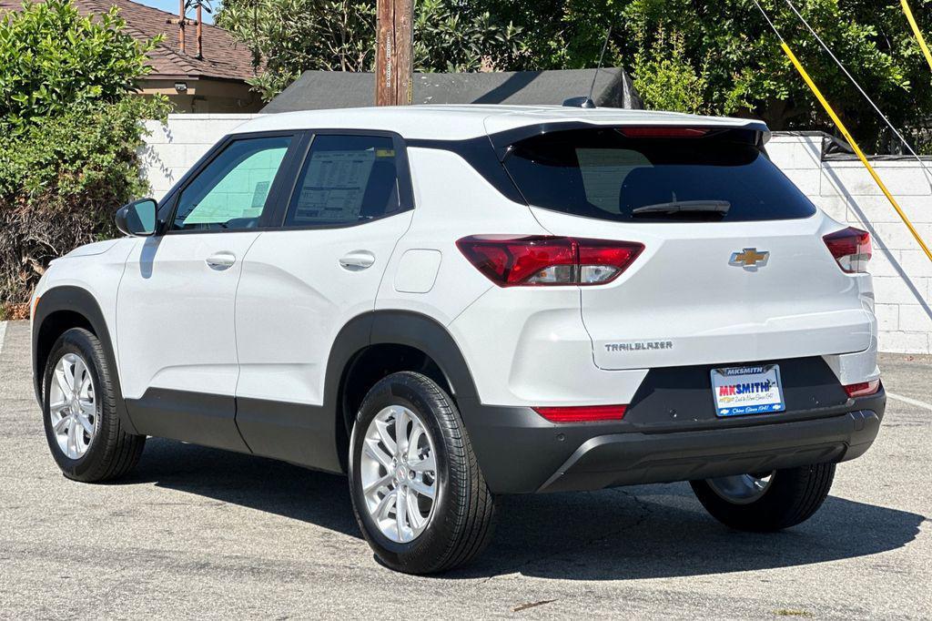 new 2026 Chevrolet TrailBlazer car, priced at $25,875