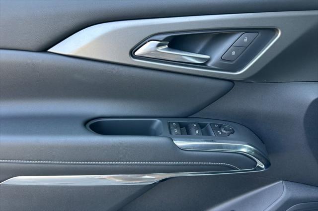 new 2025 Chevrolet Traverse car, priced at $47,440