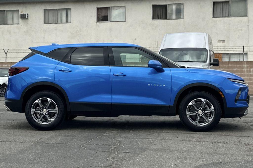 new 2025 Chevrolet Blazer car, priced at $36,044