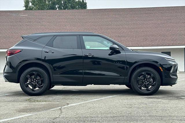 new 2025 Chevrolet Blazer car, priced at $38,165