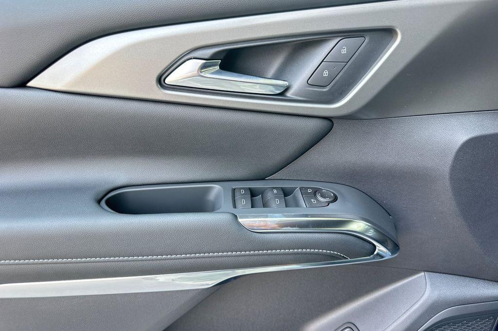 new 2026 Chevrolet Traverse car, priced at $45,715
